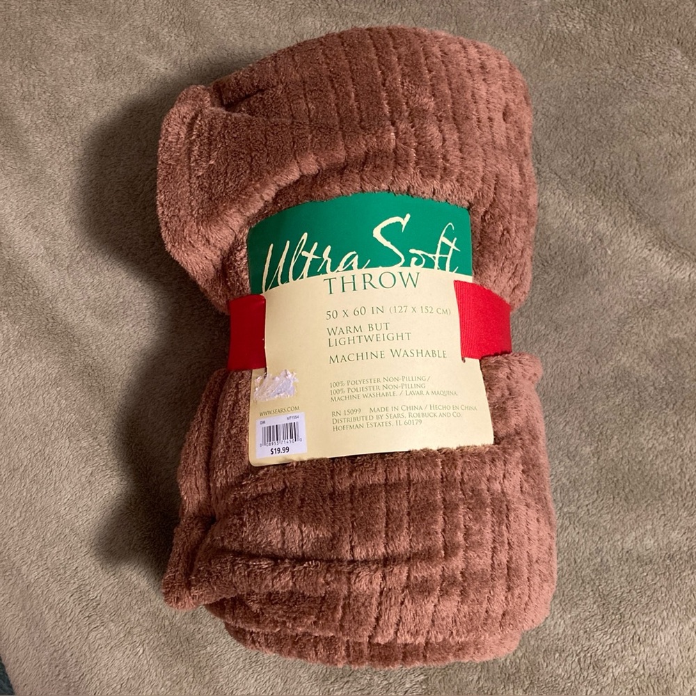 NWT Sears Vintage 90s Ultrasoft Fleece Throw Brown